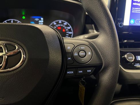 Used 2023 Toyota Corolla LE image 14
