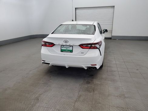 Used 2022 Toyota Camry SE image 7