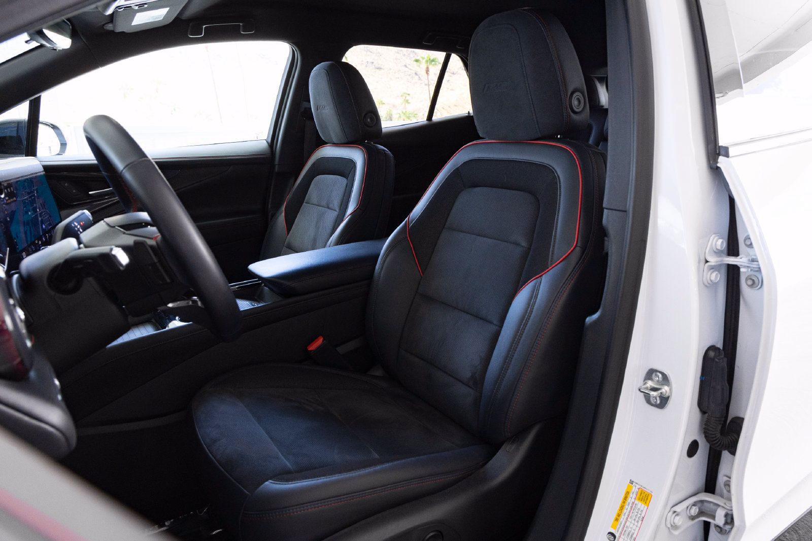 Used 2024 Chevrolet Blazer EV RS AWD/4WD image 18