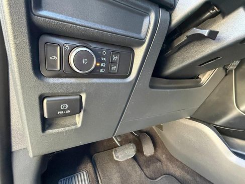 Used 2022 Ford F150 XL w/ STX Appearance Package RWD image 27