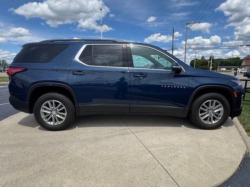 Used 2023 Chevrolet Traverse LT FWD image 8