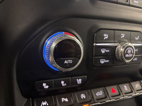 Used 2020 GMC Sierra 1500 AT4 w/ AT4 Premium Package image 21