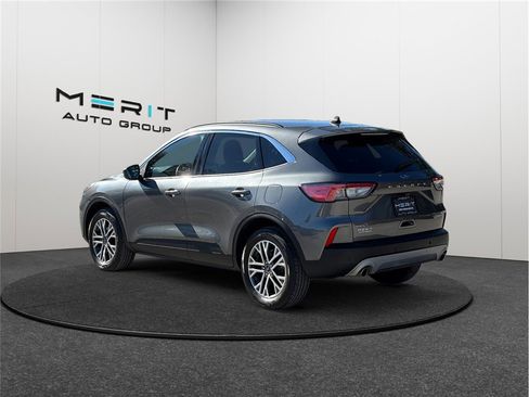 Used 2021 Ford Escape SEL image 7