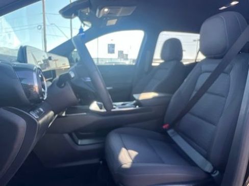 Used 2026 Chevrolet Equinox LT FWD image 20