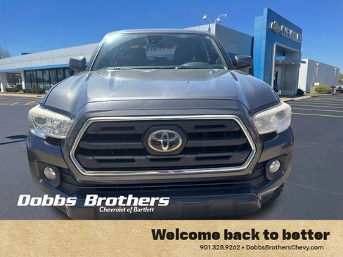 Used 2019 Toyota Tacoma SR5 image 2