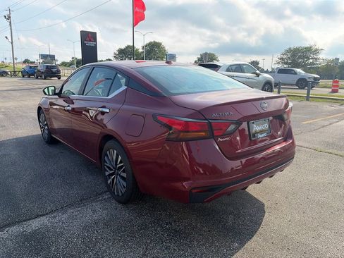 Used 2025 Nissan Altima 2.5 SV FWD image 5