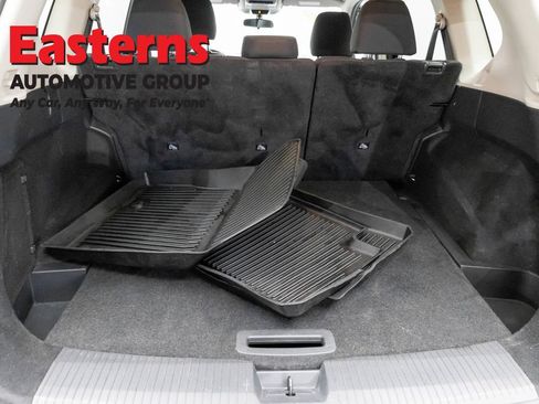 Used 2024 Nissan Rogue SV AWD/4WD image 9
