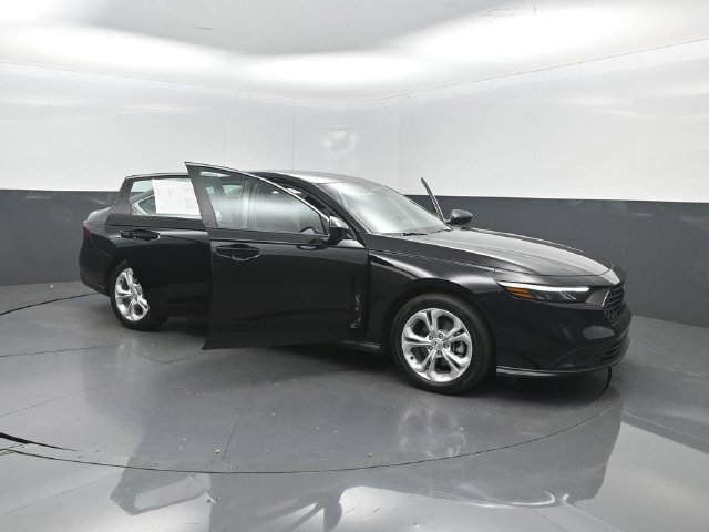 Used 2026 Honda Accord LX image 31