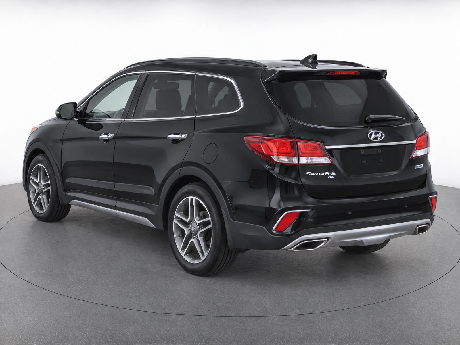 Used 2019 Hyundai Santa Fe XL FWD image 4