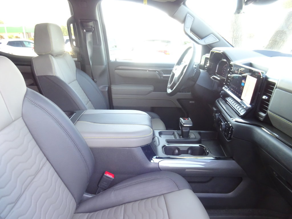 Certified 2026 Chevrolet Silverado 1500 ZR2 AWD/4WD image 17