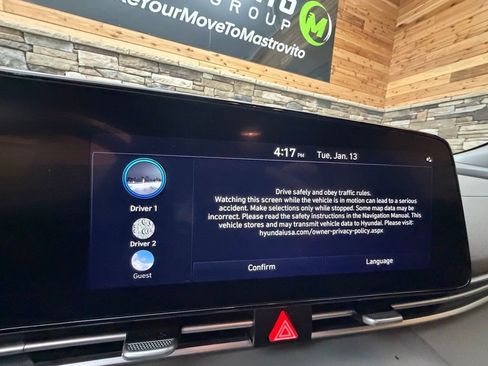 Used 2023 Hyundai Elantra SEL w/ Convenience Package image 19