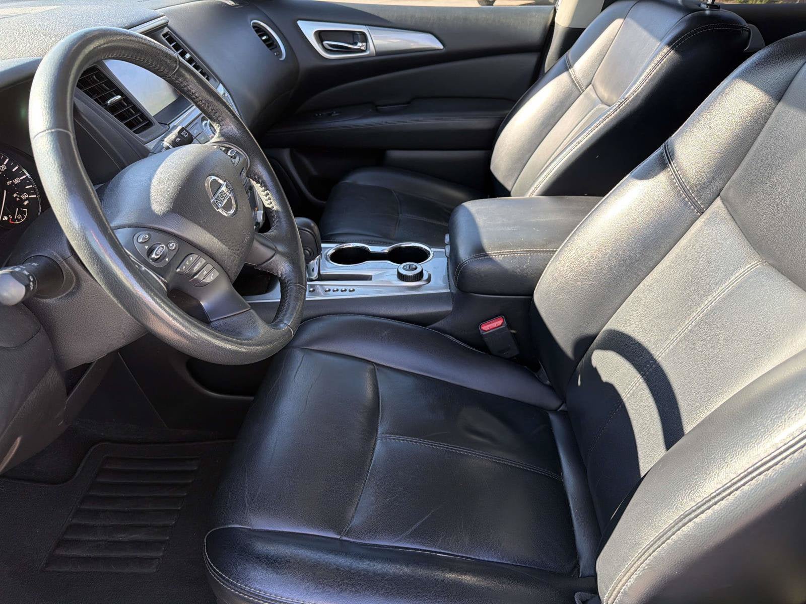Used 2018 Nissan Pathfinder SL w/ SL Premium Package AWD/4WD image 11