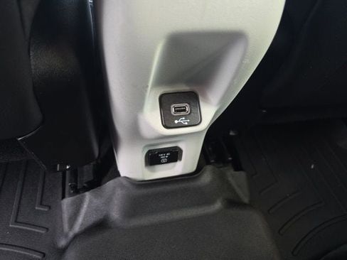 Used 2021 Jeep Renegade Limited AWD/4WD image 29