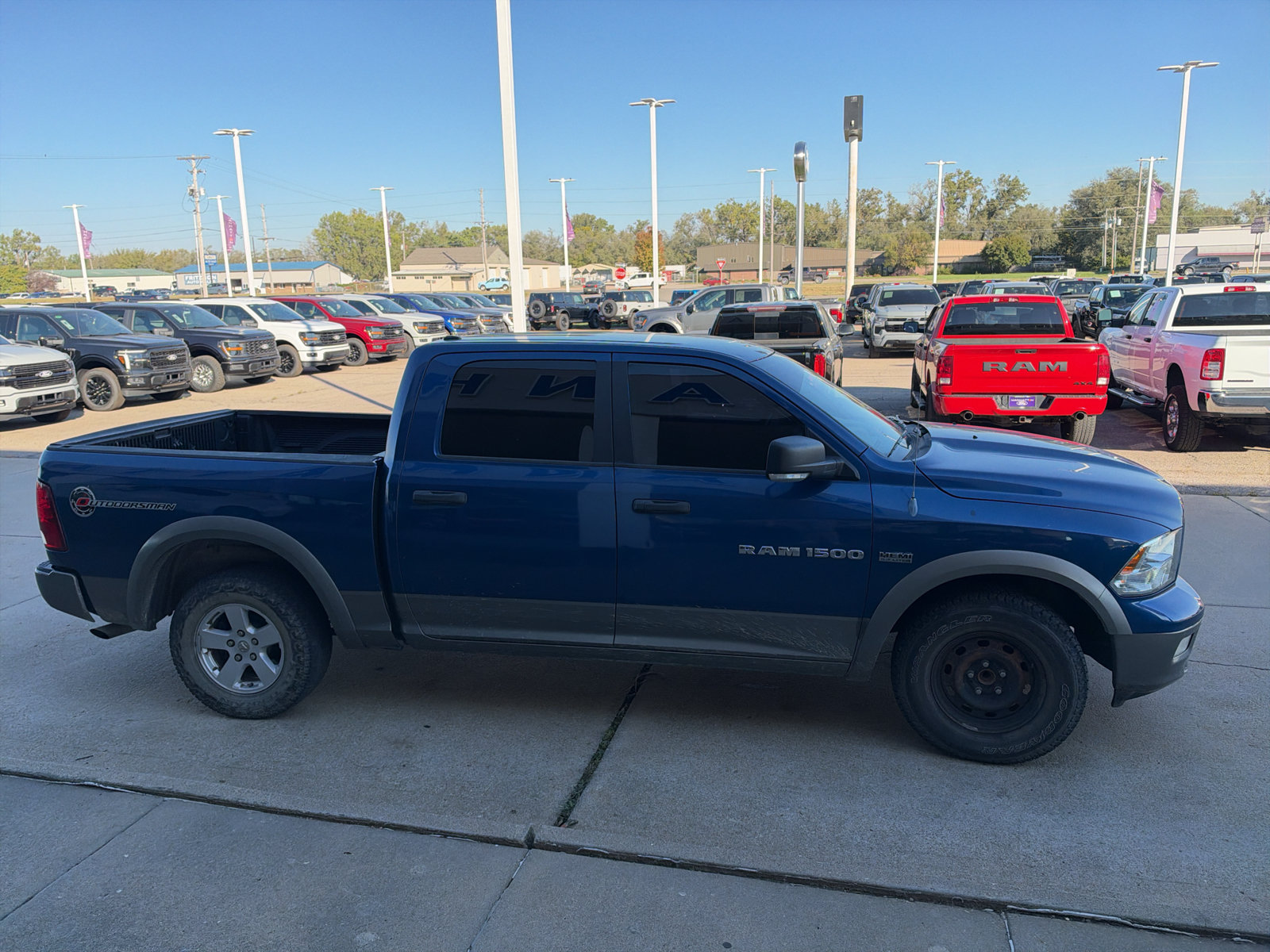 Used 2011 RAM 1500 Outdoorsman RWD image 5