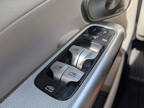 New 2026 Mercedes-Benz GLC 300 image 27