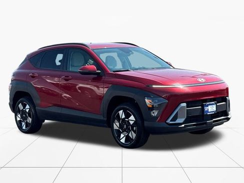 Used 2025 Hyundai Kona SEL AWD/4WD image 8