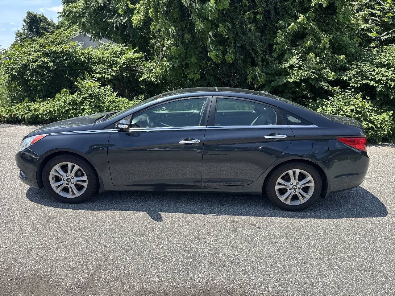 Used 2012 Hyundai Sonata Limited FWD image 5