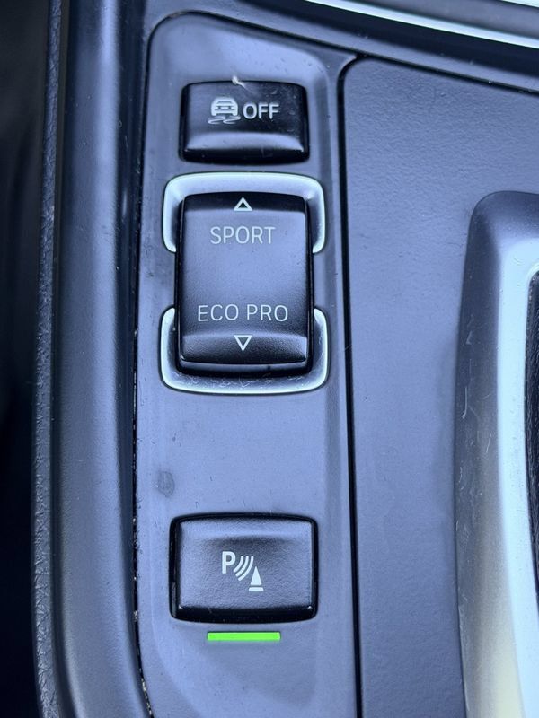 Used 2014 BMW 328i xDrive Wagon AWD/4WD image 36