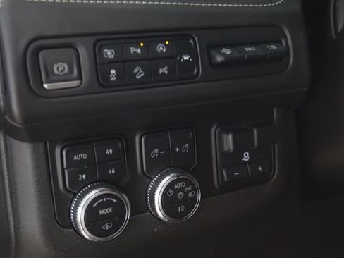 Used 2023 GMC Yukon XL Denali Ultimate image 23