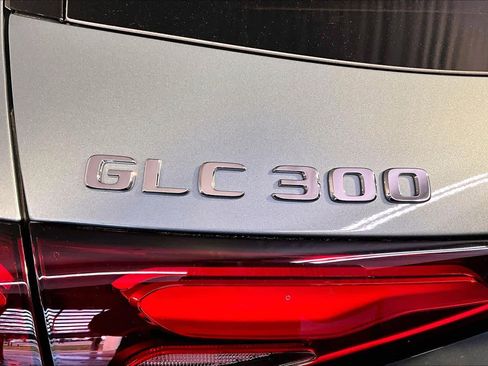 New 2026 Mercedes-Benz GLC 300 4MATIC image 6