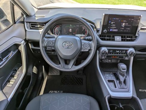 Used 2024 Toyota RAV4 XLE w/ Convenience Package FWD image 19