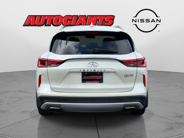 Used 2019 INFINITI QX50 Essential w/ Premium Audio Package FWD image 4