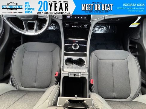 New 2025 Jeep Grand Cherokee Laredo X w/ Luxury Tech Group I image 29