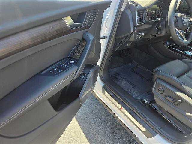 Used 2023 Audi Q5 2.0T Prestige w/ Prestige Package AWD/4WD image 23