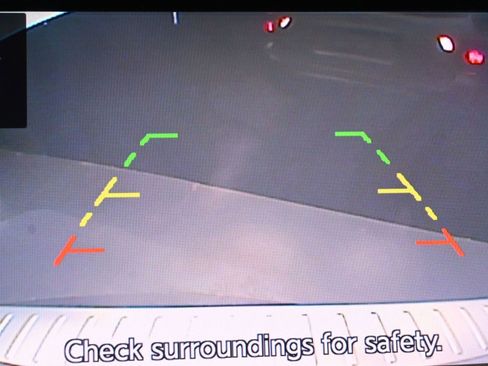 Used 2020 Nissan Pathfinder S image 14