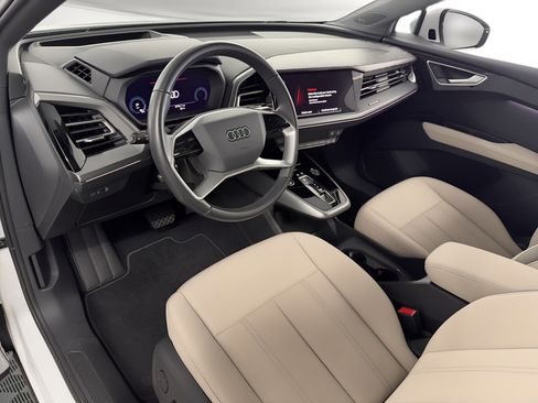 Certified 2024 Audi Q4 e-tron Prestige AWD/4WD image 4