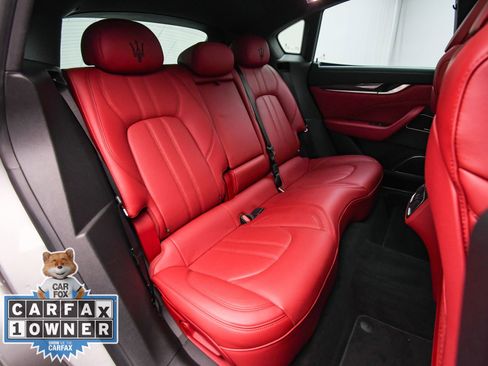 Used 2020 Maserati Levante S GranSport image 48