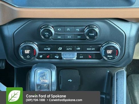 Used 2024 Ford Bronco Outer Banks AWD/4WD image 30
