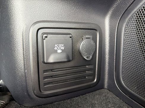 Used 2018 Toyota 4Runner Limited image 17