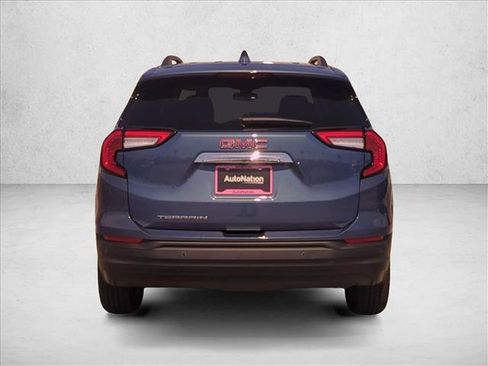 Certified 2024 GMC Terrain SLE w/ Driver Convenience Package FWD image 7
