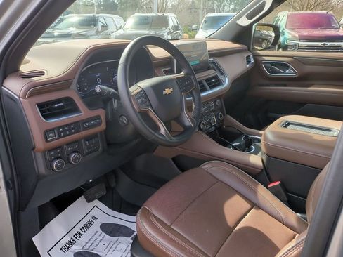 Used 2024 Chevrolet Tahoe High Country w/ Premium Package image 11