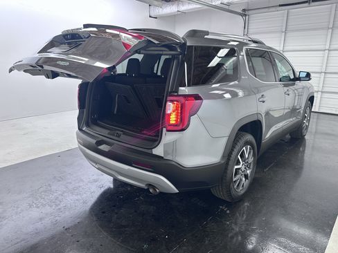 Used 2020 GMC Acadia SLE w/ Driver Convenience Package FWD image 33