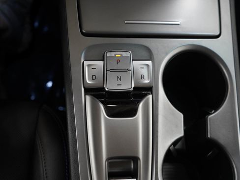 Used 2023 Hyundai Kona Limited FWD image 22