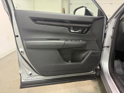 Used 2025 Honda CR-V EX-L image 10