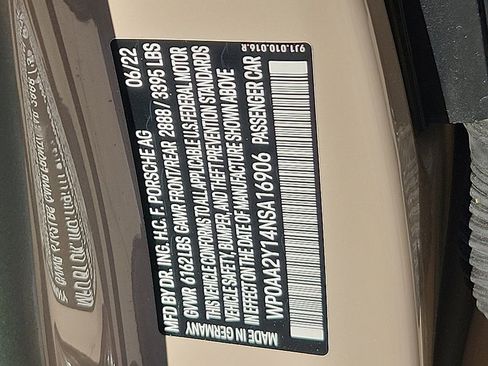 Certified 2022 Porsche Taycan image 27