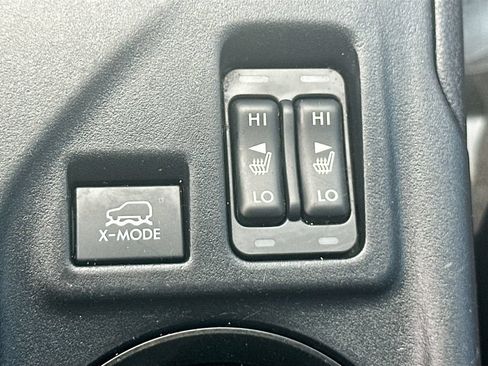 Used 2018 Subaru Crosstrek 2.0i Premium AWD/4WD image 18