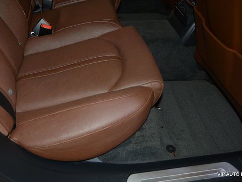 Used 2012 Audi A8 L 4.2 w/ Rear Seat Comfort Pkg image 28