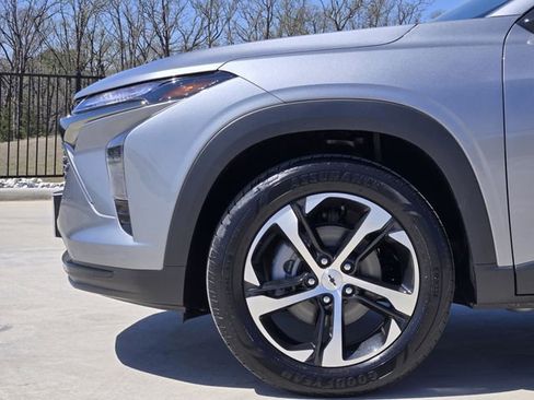 New 2026 Chevrolet Trax RS w/ Driver Confidence Package image 7