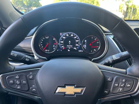 Used 2024 Chevrolet Malibu LT image 28