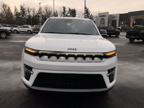 New 2026 Jeep Grand Wagoneer 4WD image 16