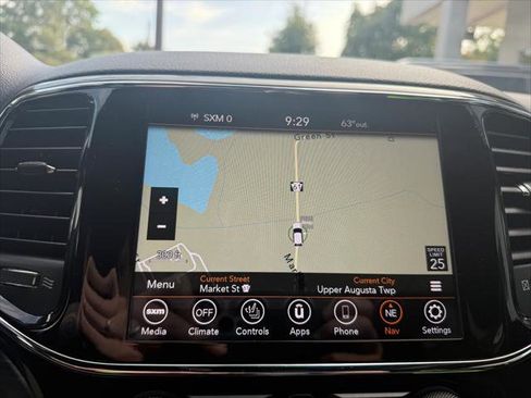 Certified 2021 Jeep Grand Cherokee Laredo X image 22