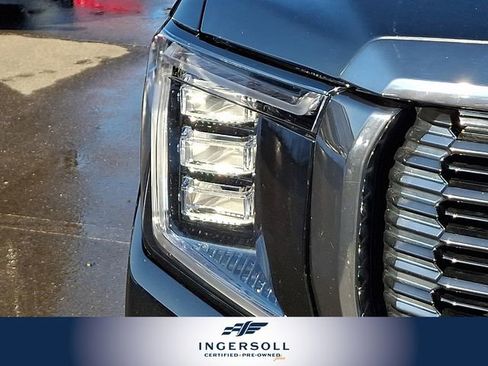 Used 2023 GMC Yukon Denali Ultimate image 12