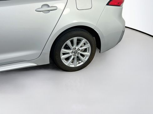 Used 2023 Toyota Corolla LE w/ LE Convenience Package FWD image 28