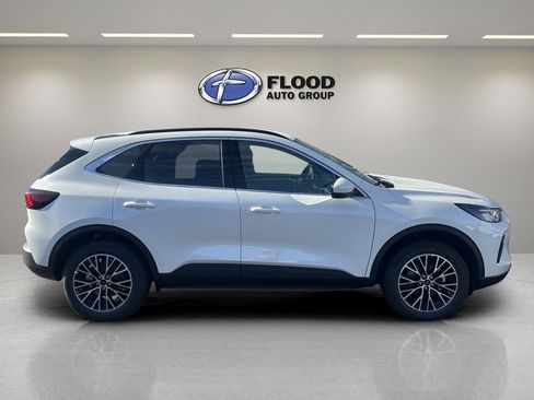 New 2026 Ford Escape SE image 4
