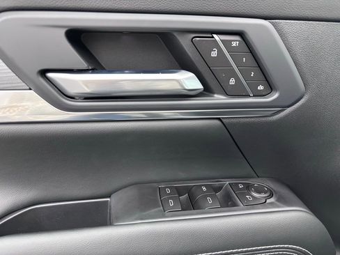 New 2026 GMC Terrain Elevation w/ Elevation Premium Package image 17