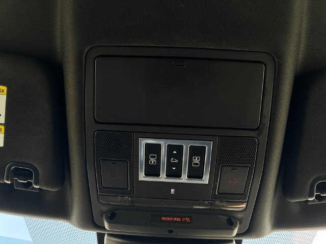 Used 2020 Land Rover Discovery HSE AWD/4WD image 33